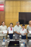 Trao hỗ trợ bảo trợ dài hạn cho trẻ em mồ côi do  dịch Covid-19 có hoàn cảnh khó khăn