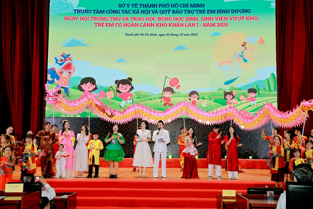 Ngày hội Trung thu và trao học bổng học sinh, sinh viên vượt khó, trẻ em có hoàn cảnh khó khăn lần I – Năm 2025