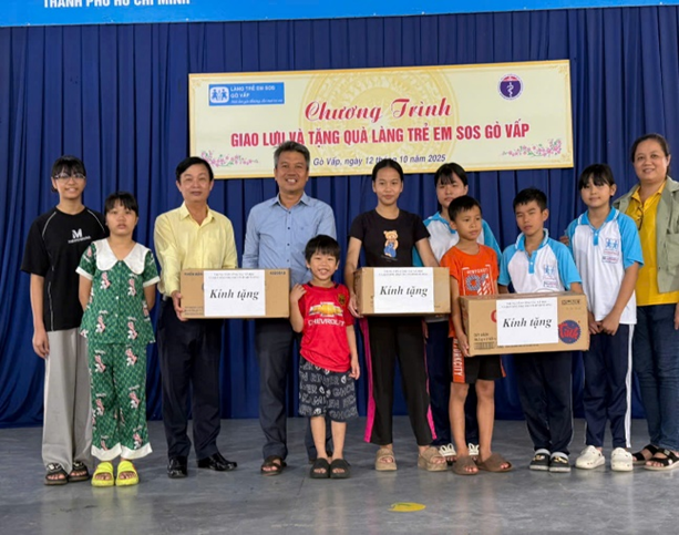 Trung tâm Công tác xã hội và Quỹ Bảo trợ Trẻ em Bình Dương tổ chức chuyến giao lưu, tham quan ý nghĩa tại SOS - Làng trẻ em Thành Phố Hồ Chí Minh.